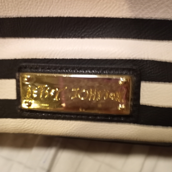 Purse - Picture 4 of 8